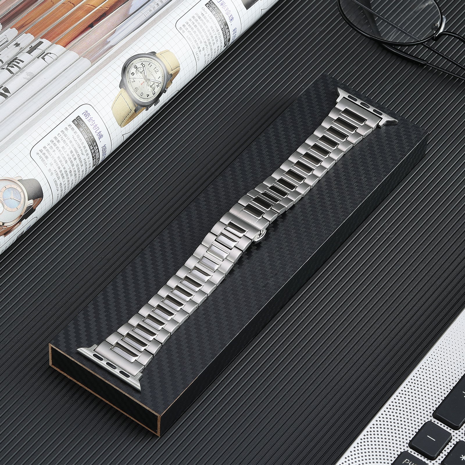 Titanium Steel Watch Band for Apple Watch Series 1 2 3 38mm 9 8 7 41mm 6 5 4 SE (2022) SE (2023) SE 40mm 3-Bead Metal Strap with Butterfly Clasp Titanium Steel Watch Band for Apple Watch Series 1 2 3 38mm 9 8 7 41mm 6 5 4 SE (2022) SE (2023) SE 40mm 3-Bead Metal Strap with Butterfly Clasp